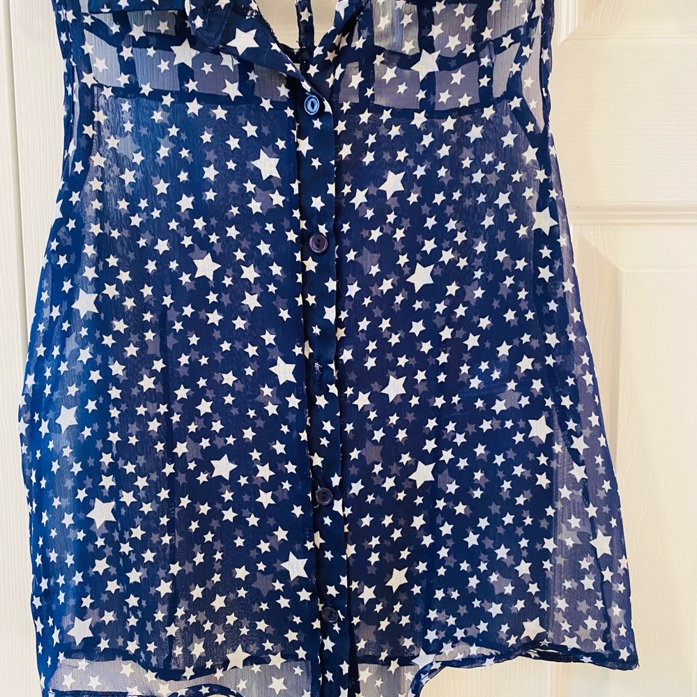 Top - Picture 2 of 5